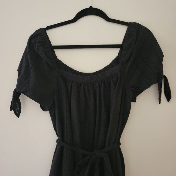 Universal Threads Black Cotton Dress - Picture 4 of 6